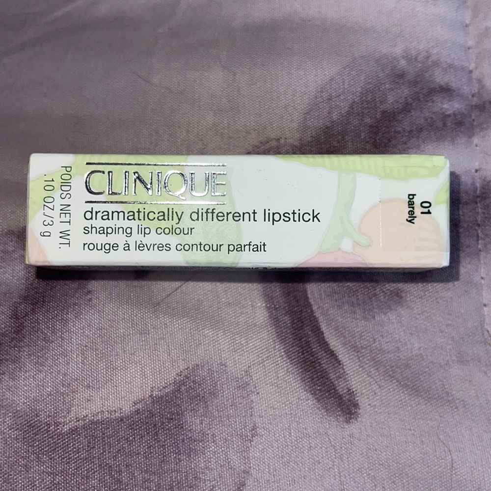 Clinique dramatically different lipstick